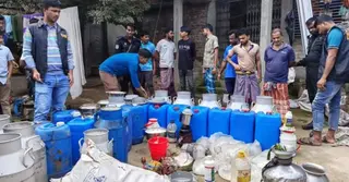 যশোরে জেলি-সয়াবিন তেল-সোডা মিশিয়ে দুধ তৈরি, আটক ৬